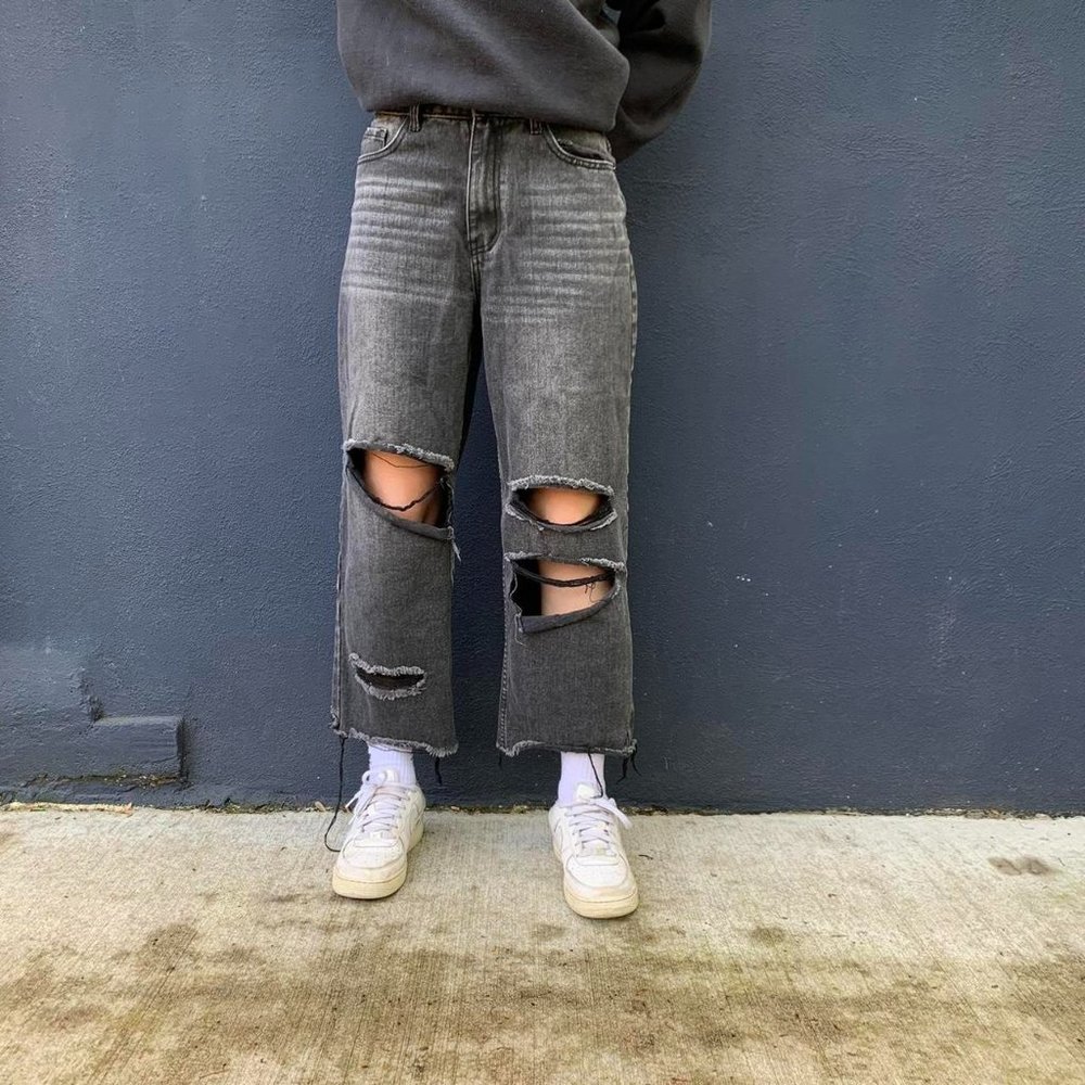 Black Ripped Pretty Little Thing Jeans
